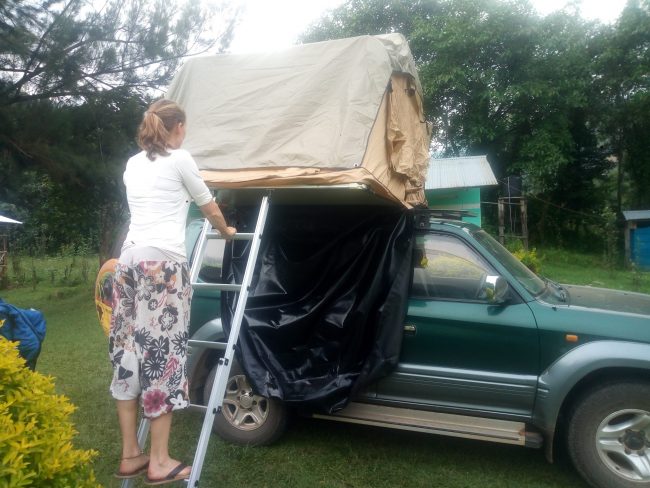 car with rooftop tents